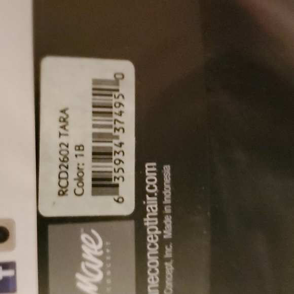 Mane Concept, Red Carpet Lace Front Wig, Style: RCD2602 TARA, Color: 1B, NWT - Picture 3 of 5